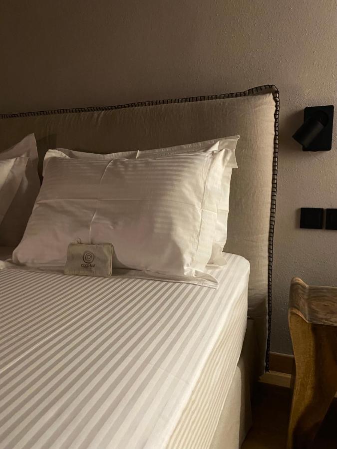 מילינה Ej Boutique Suites מראה חיצוני תמונה